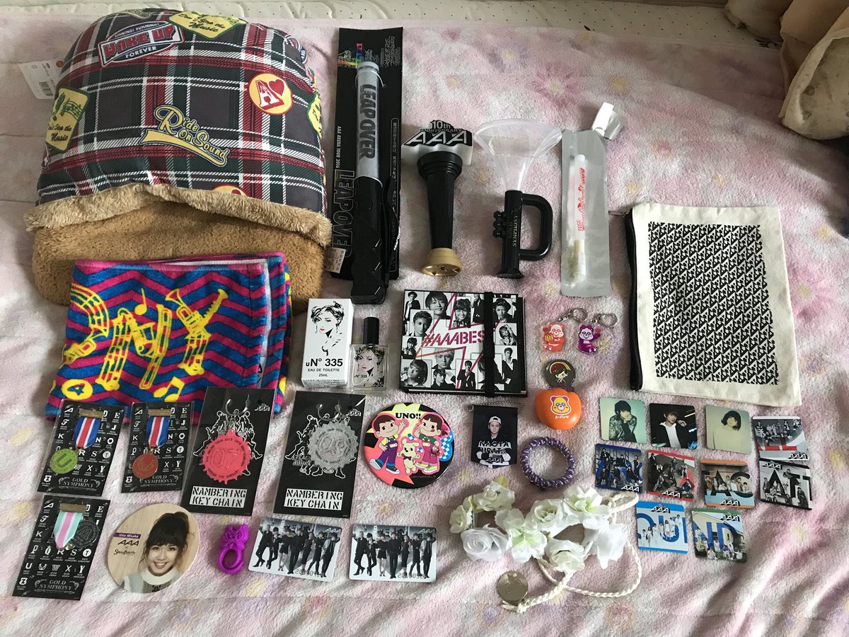 renaaa_uns's tweet photo. お値段等は決めていない為、希望額を記載の上、リプ or DMお願い致します🙇‍♀️💓

気になるものがありましたら気軽にご連絡ください✨
売り切りたい為、安価可能です！！

#AAAグッズ #AAAグッズ譲り 
#え〜パンダ #AAA #lol #Da_ice https://t.co/LNW6XU71oF