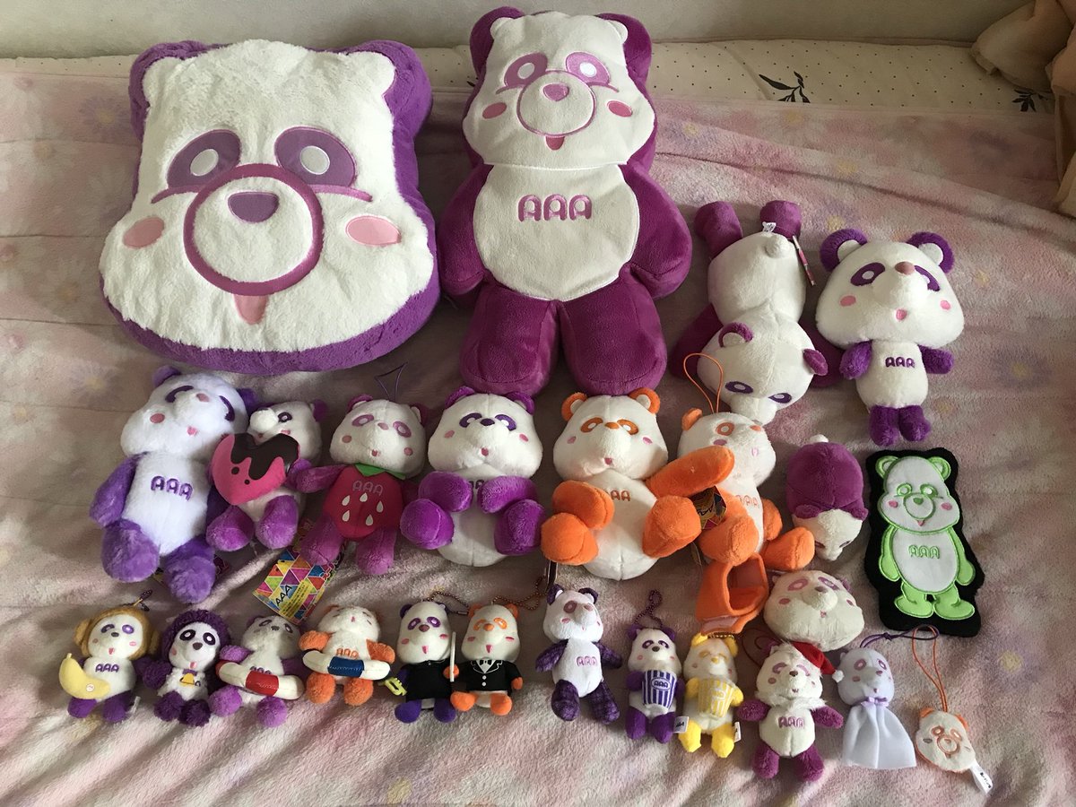 renaaa_uns's tweet photo. お値段等は決めていない為、希望額を記載の上、リプ or DMお願い致します🙇‍♀️💓

気になるものがありましたら気軽にご連絡ください✨
売り切りたい為、安価可能です！！

#AAAグッズ #AAAグッズ譲り 
#え〜パンダ #AAA #lol #Da_ice https://t.co/LNW6XU71oF