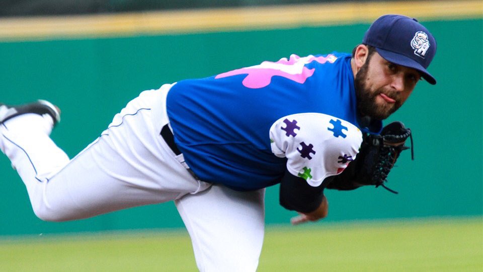 epchihuahuas's tweet photo. Have it your way Brett Kennedy (@ALLDAY_BK)!! Triple A debut in the books
6.0 IP
4 Hits
1 ER
4 K’s
1-3 with an RBI!
Leaves in 7th with 8-2 lead 🙌
📷: @missionsmilb https://t.co/ylzM3eUPCf