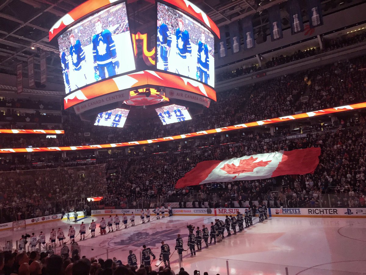 IsabelleChoi's tweet photo. Last game before playoffs~ Currently up 1-0 💙@MapleLeafs #MTLvsTOR #GoLeafsGo https://t.co/EmbUZaWPG0