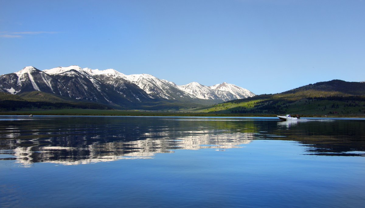 ABPhotography_'s tweet photo. Fishing season is just around the corner, which means more of the amazing landscape that Idaho's lakes and rivers have to offer!

#idaho #henryslake  #photography #landscapephotography #boatlife #bluesky #fishing https://t.co/miwHHsmb2B