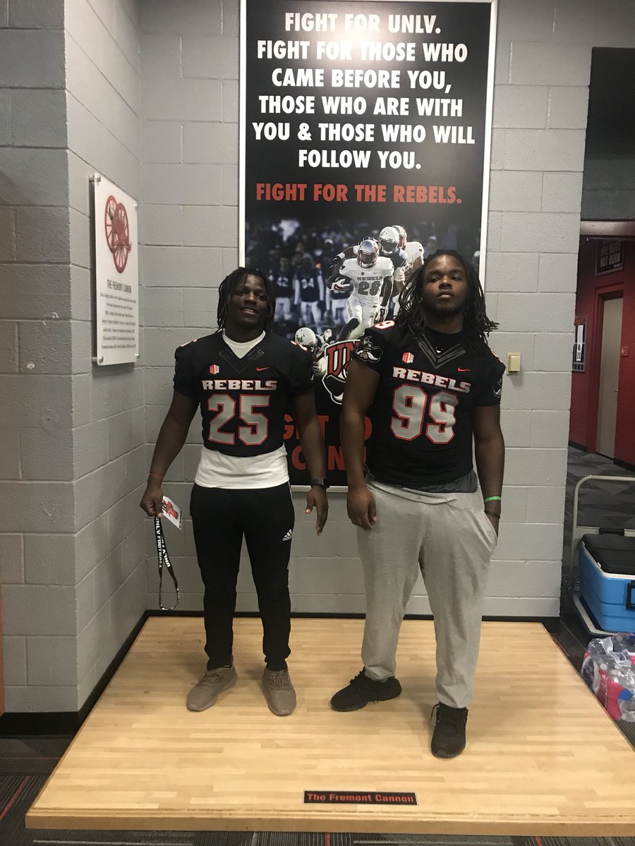 miltonrodgers25's tweet photo. What a thrill to be in UNLV today..Hope to be back soon @unlvfootball 🔴⚪️ #vegasstrong https://t.co/Mbm5sFbALx