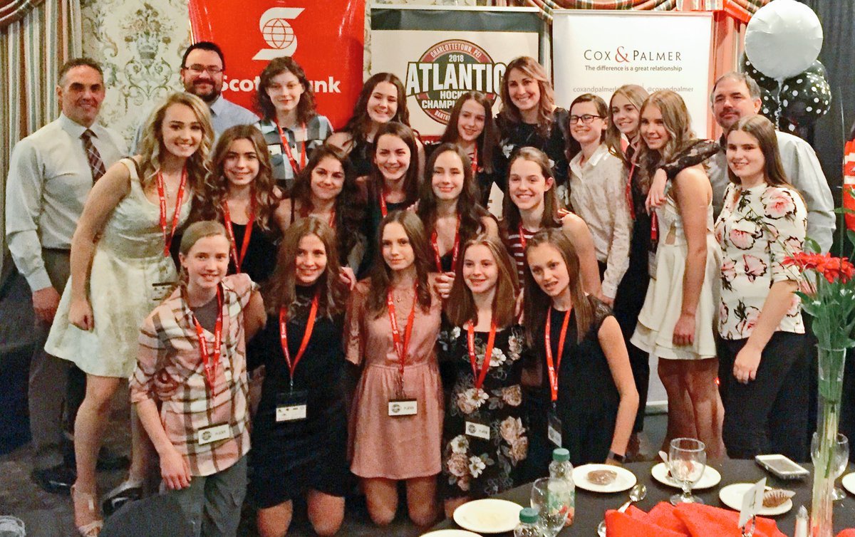 AAAPhantoms's tweet photo. Thank you for a wonderful evening @2018BanFemATL and Big Shan @ShannonMacaulay. #girlsplayhockey https://t.co/wukkeKZfUM