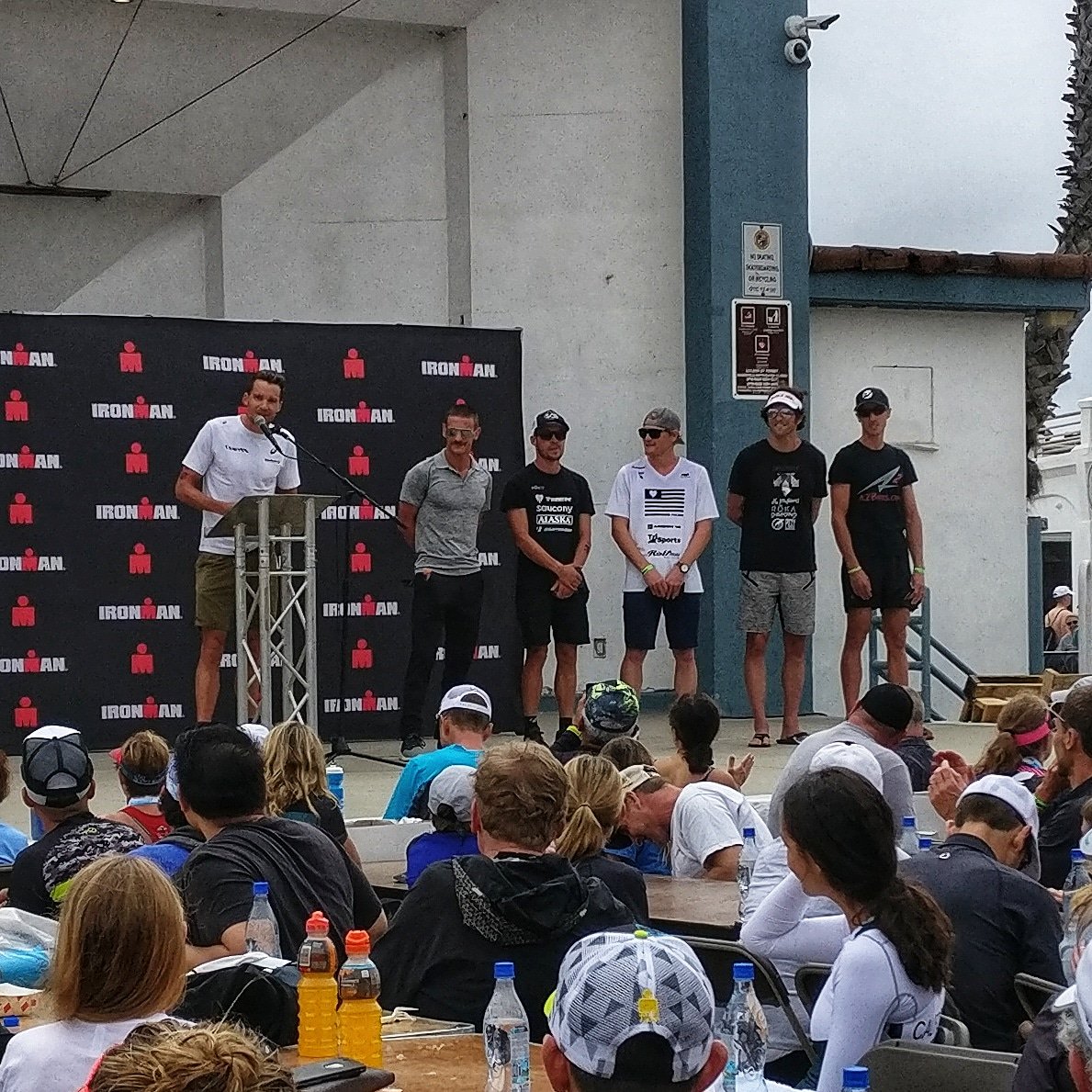 KatieEPeckham's tweet image. Frodo lives! AND I SAW HIM WITH MY OWN EYES YOU GUYS!!!! The German I loved and cheered for at Kona WAS HERE TODAY AND WON THE RACE! Aaaand set the course record with 3:45:05. In case you need another reason to think he&apos;s a rock star.
#JanFrodeno
#ThatsWassup
#ironman703oceanside