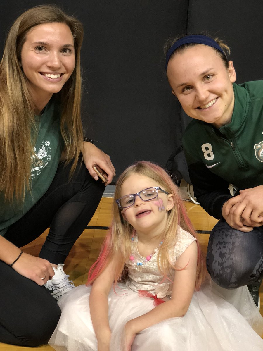 Charlotte49ers's tweet photo. “Your smile, that’s your logo. Your personality, that’s your business card” 

Spending our Saturday night getting in some extra steps! 🕺🏼👯‍♀️ 

Thank you @CharlotteFTK for having us! 

#FTK https://t.co/kfDqqY8drJ