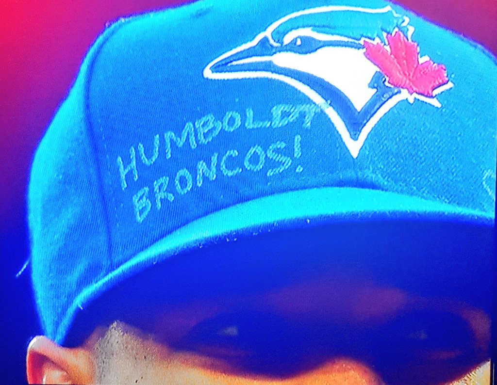 Marcus Stroman with a tribute to the Humboldt Broncos on his cap tonight in Texas #BlueJays