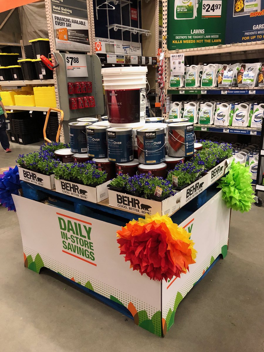 hammertime4705's tweet image. Freight team put together a great looking display to shoutout the deal of the day. It must be working because our paint associates have been mixing non-stop all day. #D19Wins #HomeDepot #paintpitcrew
