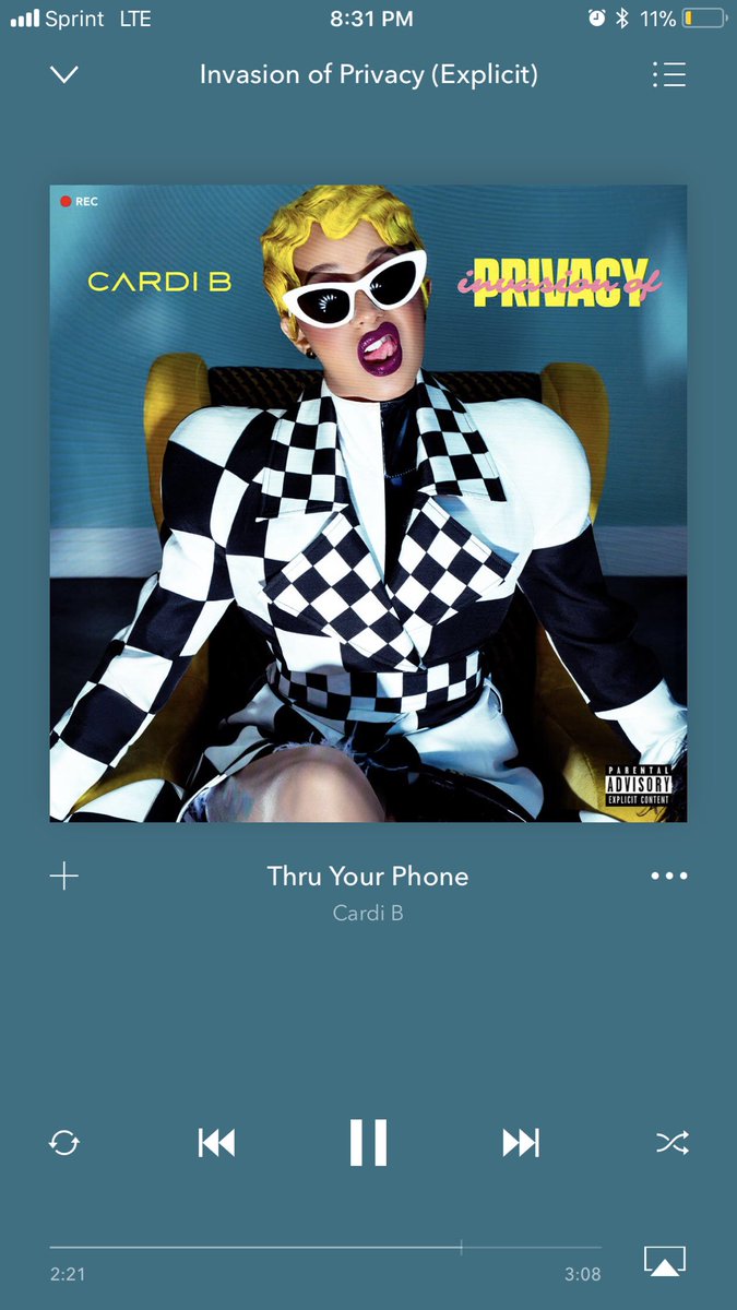 LeilaMarieLopez's tweet photo. A locas ANTHEM!! https://t.co/HPNRVia5fP