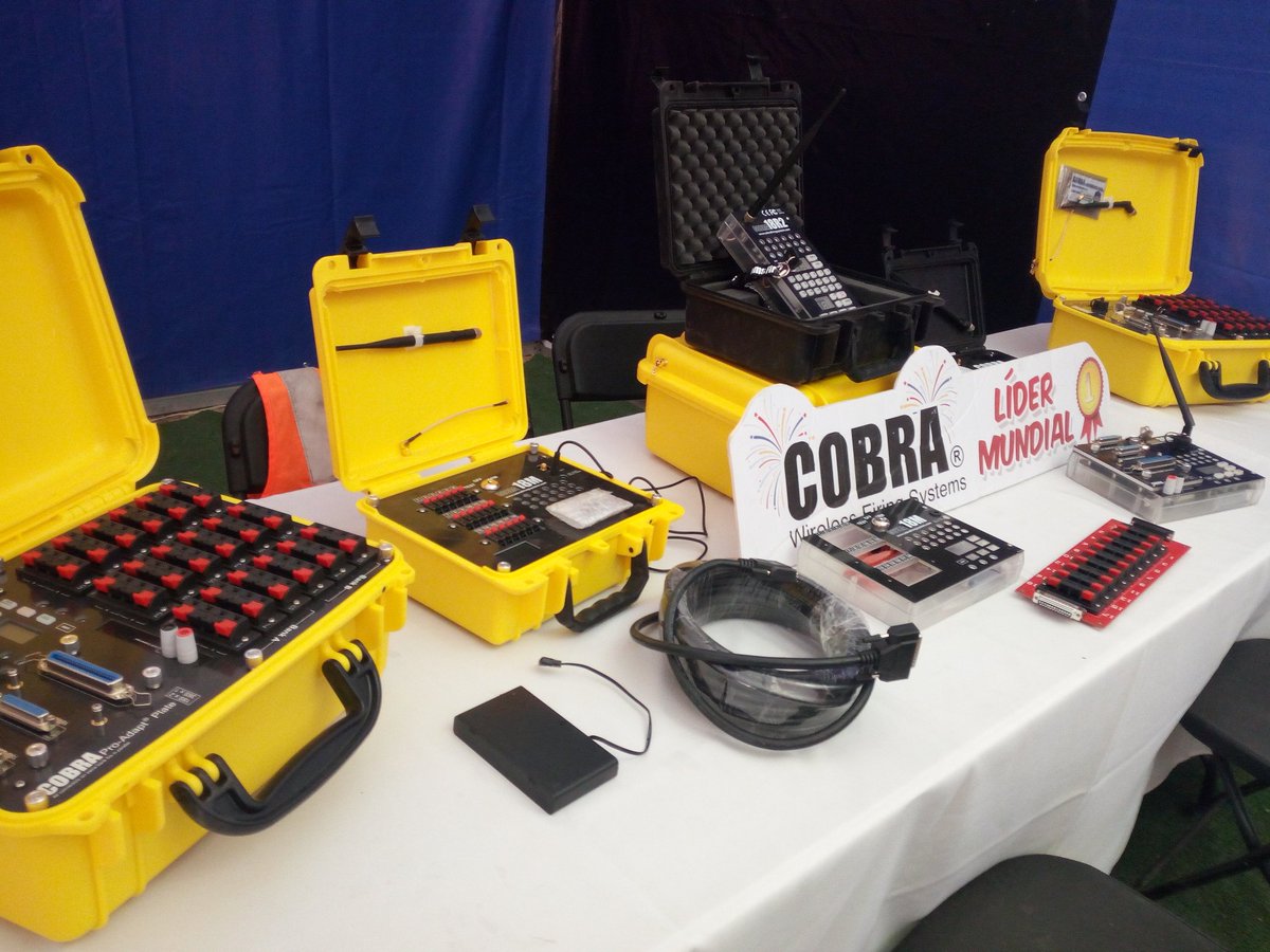 PyroWorldMX's tweet photo. Conoce todo sobre #COBRA el mejor equipo para tus espectáculos, podrás encontrarlo en el stand de #PyroSmart en la Expo Pirotecnia #Indaparapeo #PyroWorld https://t.co/jrXq4f9huT
