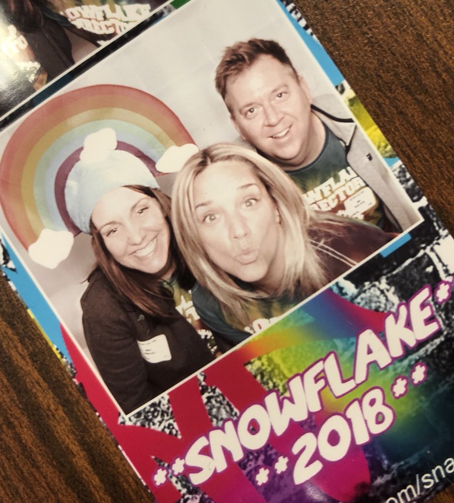 DGTLifeSkills's tweet photo. @mostteensatdgs @mostteensatdgn @snowflake_2018 @lmaramburu6 #dreamteam🌈💙❤️🤗 https://t.co/73OqA95QEM