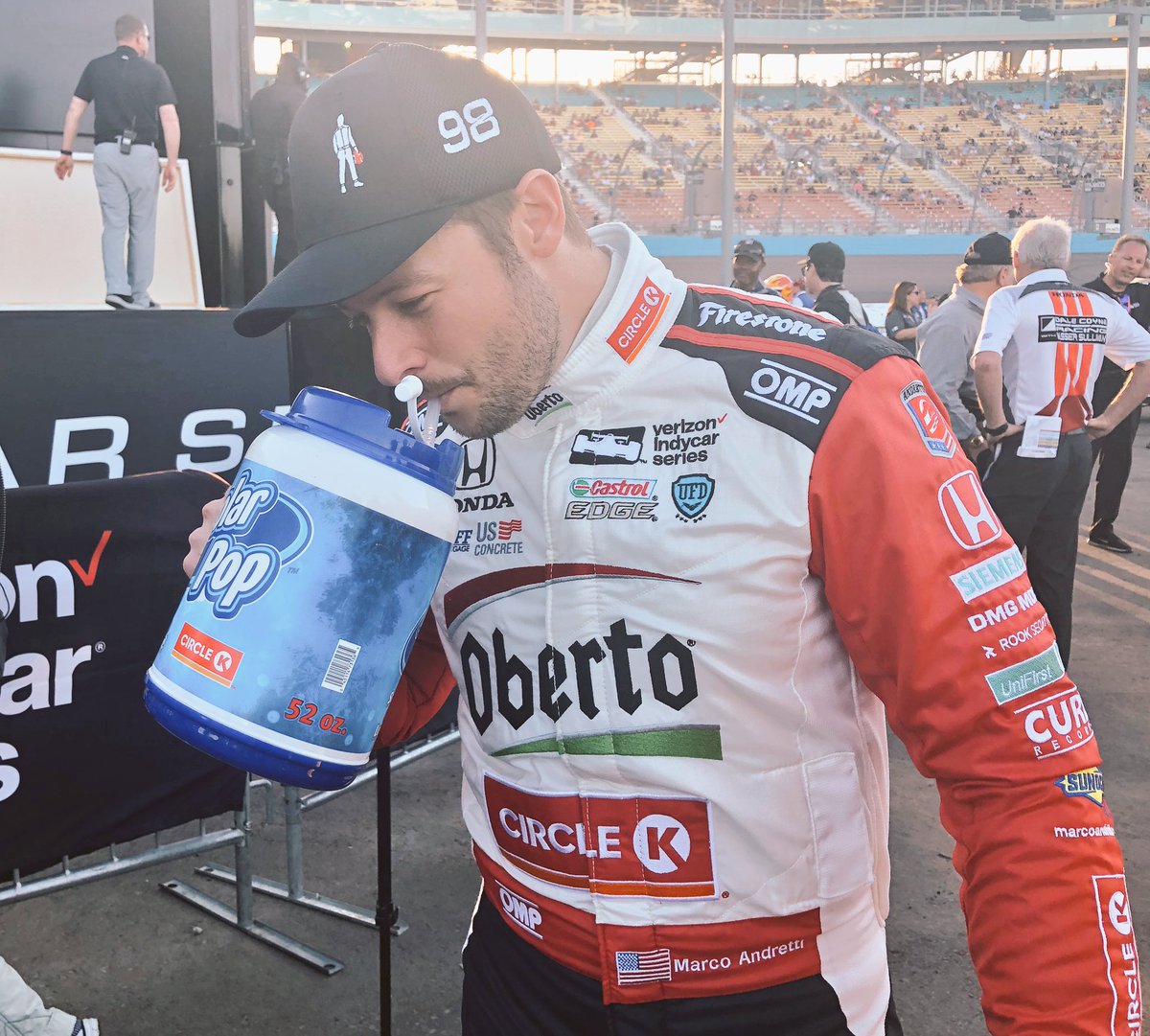 AndrettiIndy's tweet photo. With this desert heat, don’t forget to hydrate! @MarcoAndretti has plenty of fluids thanks to our friends at @CircleKStores! #IndyCar #DesertDiamondPGP #PolarPop https://t.co/eNfKOZojpq