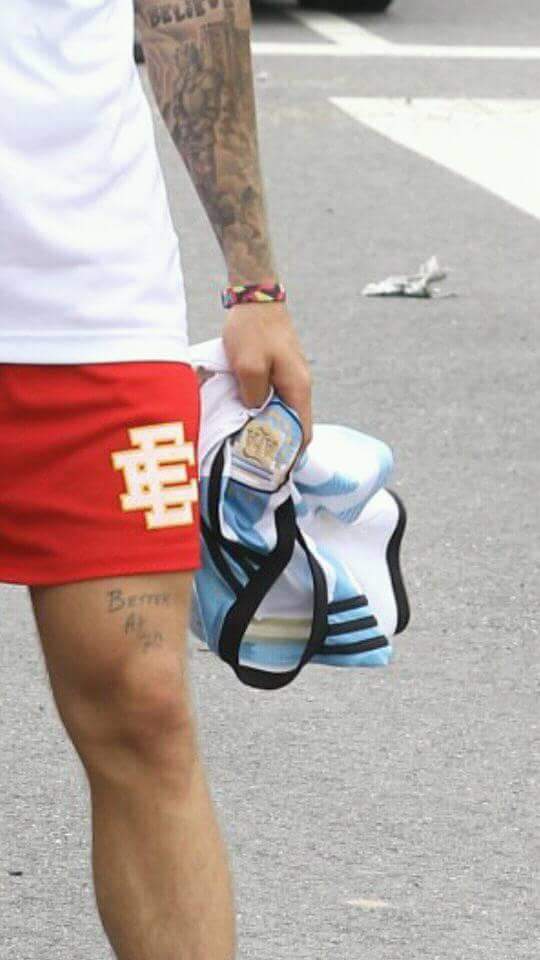 CbaJbco's tweet photo. CHICXS ME DA ALGO LPM
@justinbieber #PremiosMTVMiaw #MTVBRFANDOMBELIEBERS https://t.co/QST14AW9W3