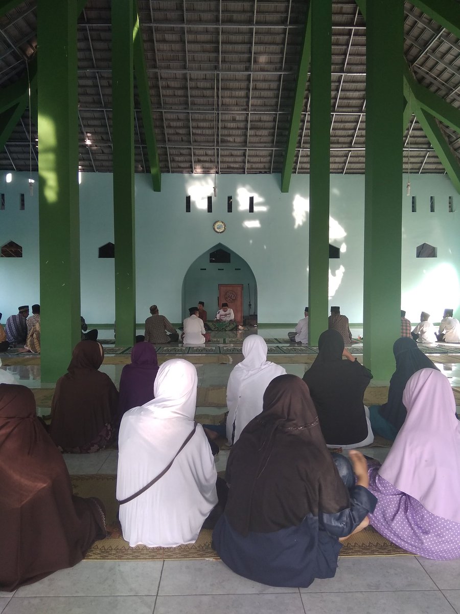 PPAsySyifa's tweet photo. Pengajian Pagi ini https://t.co/4QXDZiQOdH