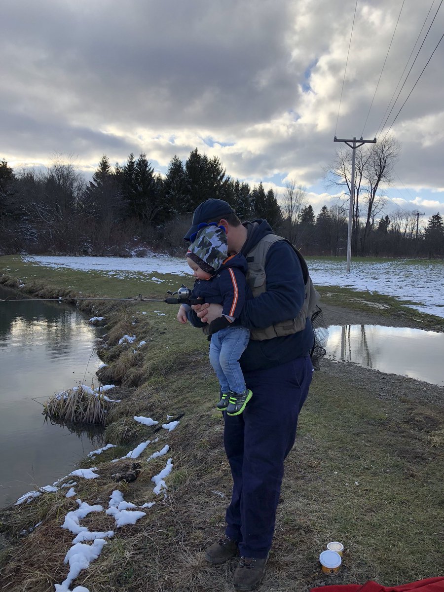 Tio_Hatchery's tweet photo. Wes was out giving it his best 15 minutes this afternoon on Jackson Run. Not bad for a 14 month old on a 30 degree day! #PFBC @fishandboat  #PaTrout https://t.co/HrP7D08E0S