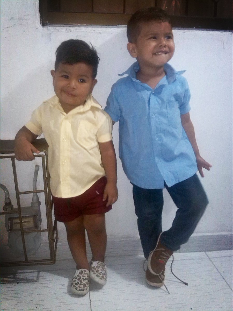 Jhonprince05's tweet photo. Matias, lucas.. https://t.co/G8PFsq2SKr