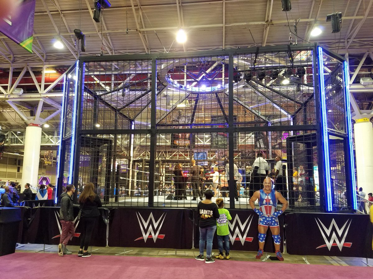 DW_1985's tweet photo. I see Sasha and I see pods....this could be trouble. #podkicker @BayleyPromoWWE @BFoxburrow @itsBayleyWWE 😁 https://t.co/UgegOU8IrO