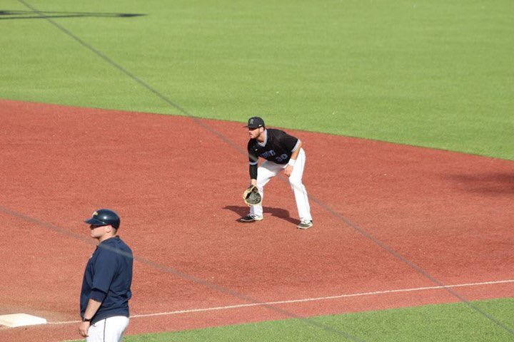 gints628's tweet image. Mount Saint Mary College may be surprising the Skyline Conference in first place at 6-0 and 11-5 overall.  Go Knights!