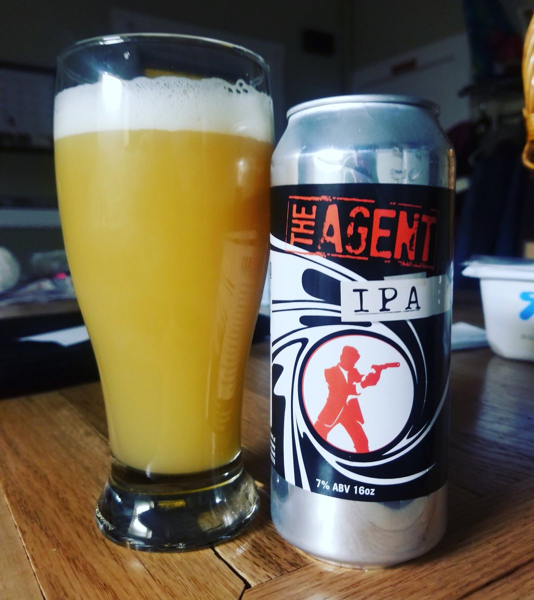 Celebrating #NationalBeerDay with "The Agent" from Kettlehead Brewing Company 😏🍺

#Cheers