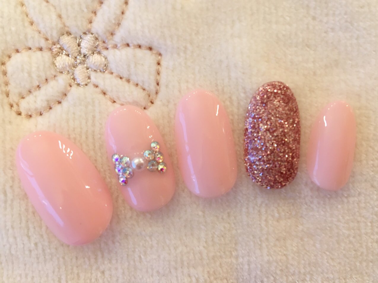 Athena Nailsalon リボンネイル ストーンのリボンがワンポイントです リボン リボンネイル ワンカラー ネイル シンプルネイル オフィスネイル Pink ピンクネイル ガーリーネイル Athena Nailsalon リボンネイル ストーンのリボンがワンポイントです リボン リボンネイル ワンカラー ネイル シンプルネイル オフィスネイル Pink ピンクネイル ガーリーネイル