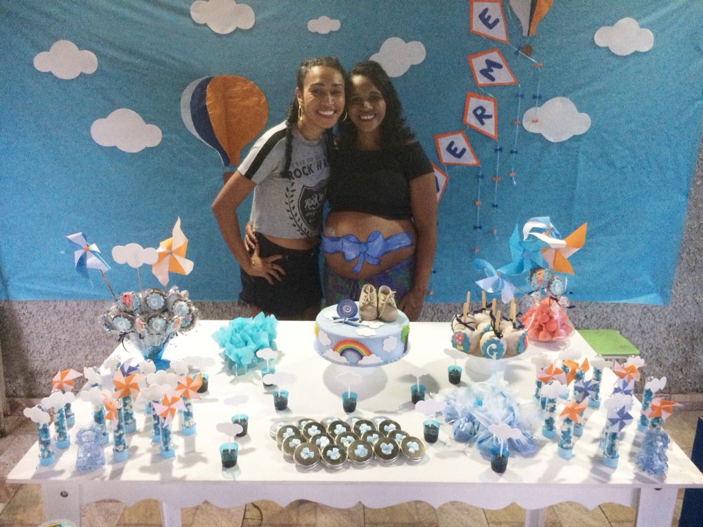 letbernardino's tweet photo. Eu não te amo pouco, eu amo muito! ❤️😻👶🏽🍼 @Nattane2
Nosso baby ta chegando!
#ChaDoGuilherme #DaFaculPraVida #AmoVoces https://t.co/qGBOQoGipK