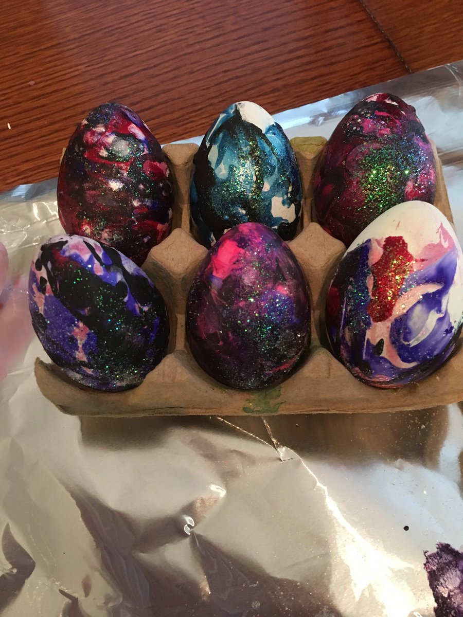 GiveMomBrownies's tweet photo. #GalaxyEggs #NailedIt #WeekendProject #FamilyFunDay #CleaningClutter https://t.co/q59Do58nrU