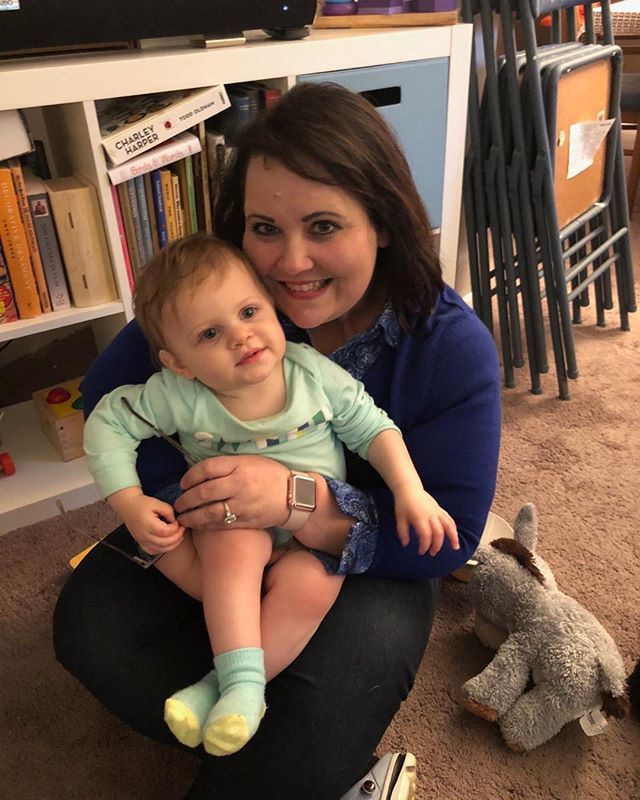 tarasloan's tweet photo. Happy 1st Birthday Sarah Michelle! Aunt Tara loves you!!! ❤️🎂😘 https://t.co/ToAh9jt8Bk https://t.co/LK87CwWGva