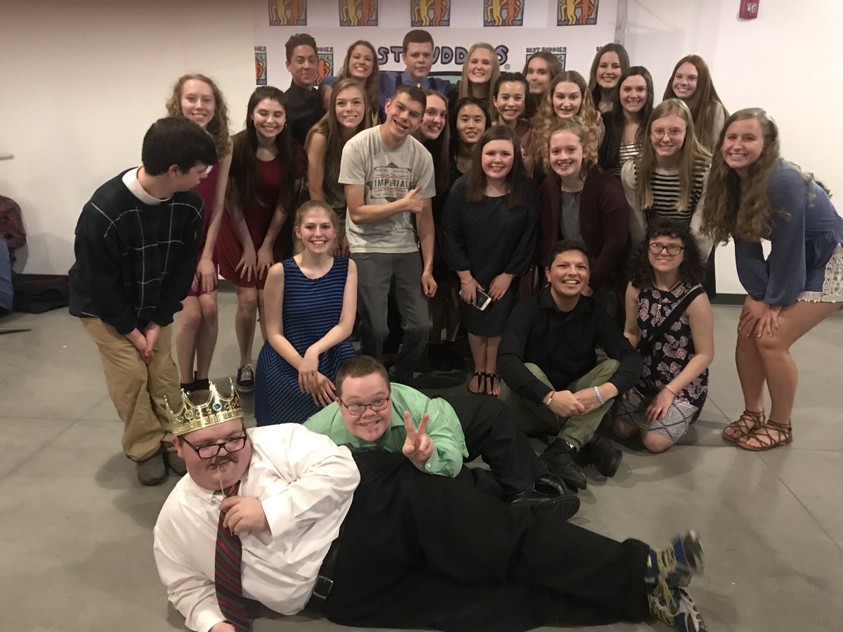 DowlingBest's tweet photo. Danced the night away at the Best Buddies Friendship Ball! 💃😋 https://t.co/GchJfEJwtV