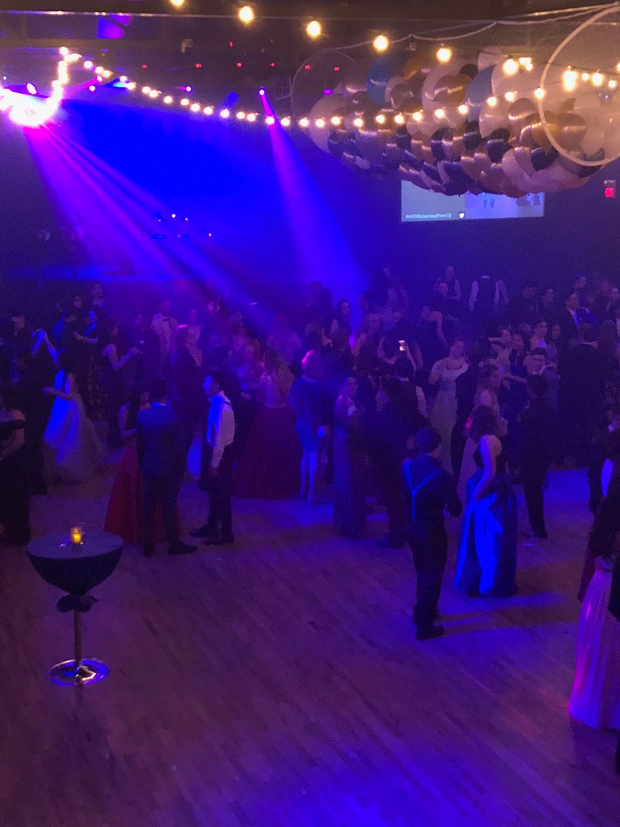 HHSWolverines's tweet photo. @HHSWolverines Prom 2018! Thank you JrClass Officers for a job well done. #HHSWolverinesProm18 https://t.co/0ilLUlClqC