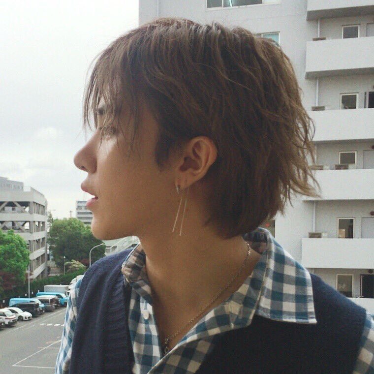 lqbjoo's tweet photo. his side profile https://t.co/67GOdC8B5T