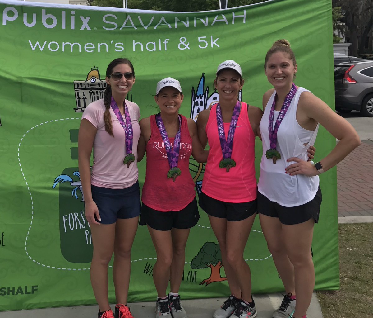 SkennedyTCE's tweet photo. #SAVWomensHalf https://t.co/N1u0Vgfr0x