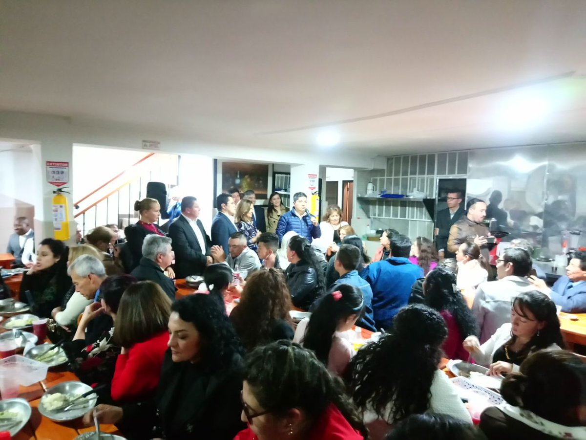 carlos_guevara's tweet photo. El tesoro del @MovimientoMIRA son sus líderes. El reconocimiento de nuestros triunfos será siempre para ellos. #MIRAGobernando @irmalherrera @Baena https://t.co/eOFvvKF3is