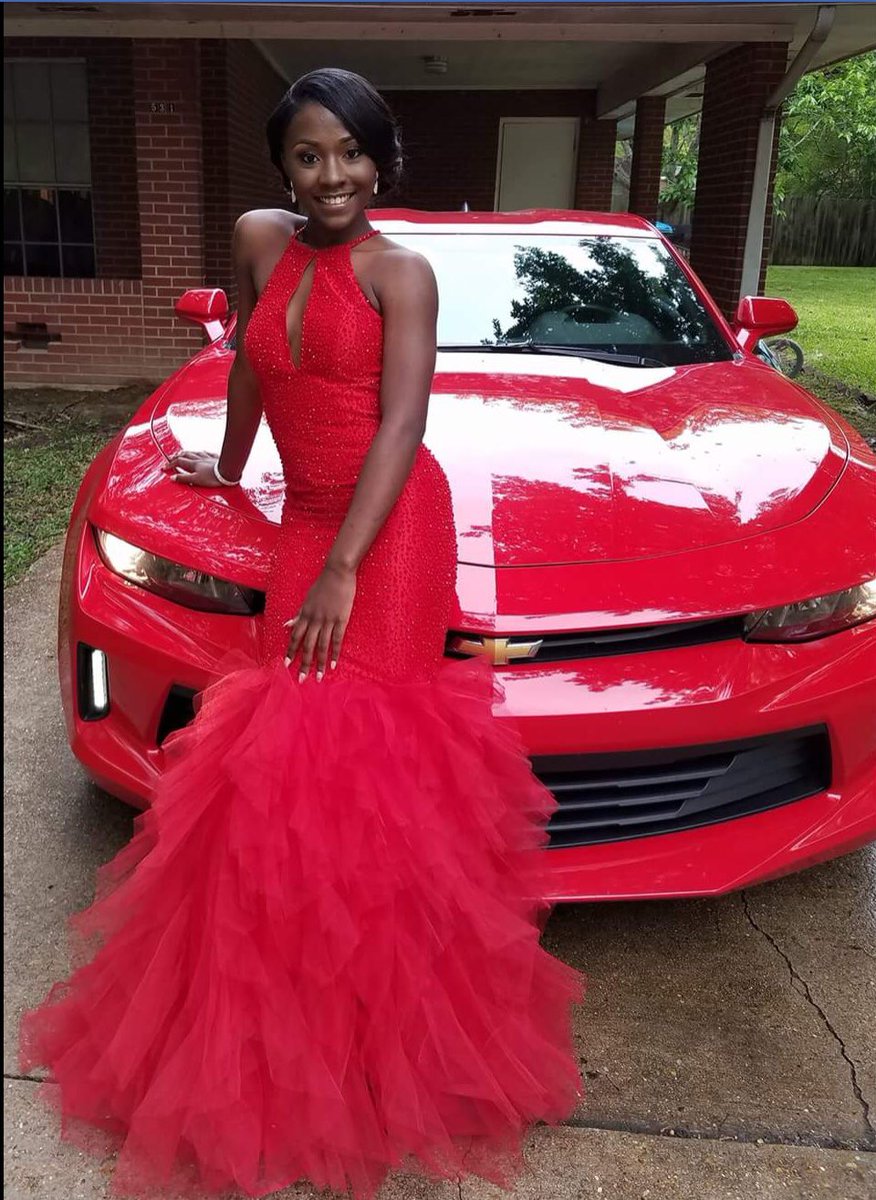 Double_Be_'s tweet photo. #royaldrip #roaringroyalty #prom2018 https://t.co/vBSOhczK3m
