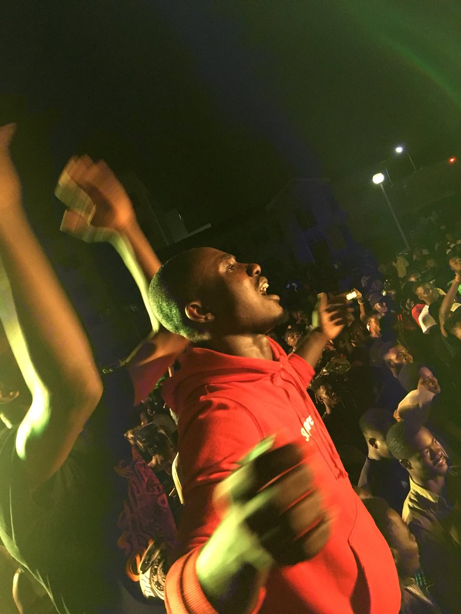 Joy997FM's tweet photo. Who saw this guy when @TeePhlowGH was rapping?

#OHPUPSA!⚡️⚡️⚡️
#OpenHouseParty!🔥🔥🔥 https://t.co/KRMumhhHvH