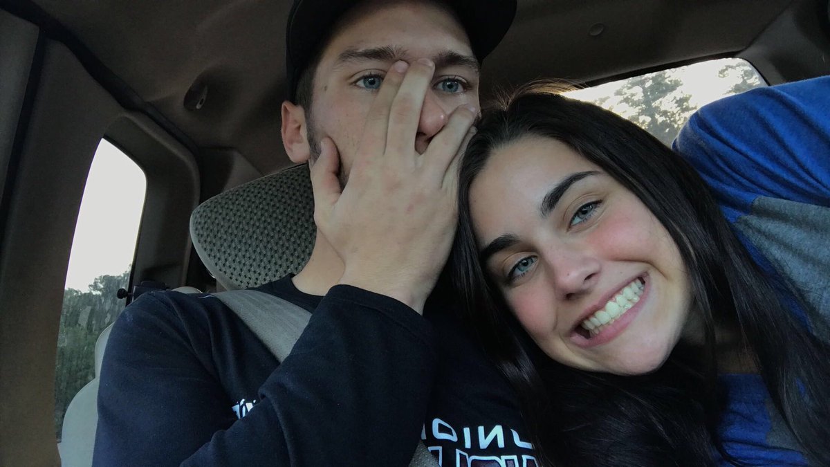 ColemanHatmaker's tweet photo. All smiles with this one @halliesmithh_ https://t.co/ae3QiONY8r
