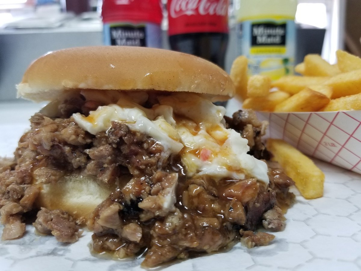 #AprilSpecial #PullUp and try our smoked chopped beef brisket sandwich, fries and drink for $7.50! 6214 E. Roosevelt Rd. Little Rock, AR (501)414-6476 Mon-Fri 10:30am-2:30pm #rt #follow #retweet