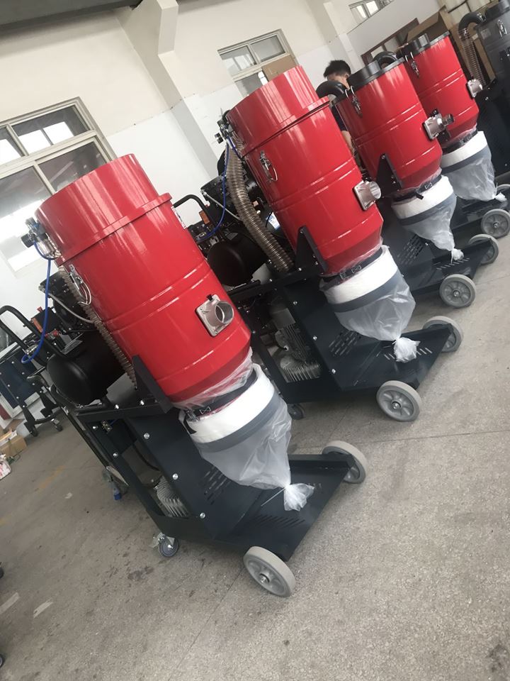 fancyking999's tweet photo. Our customer who met us in WOC in Jan. 2017 will receive his 3rd order shipment very soon. longterm business is on its go
#IndustrialVacuumCleaner #IndustrialVacuum #VacuumCleaner https://t.co/wt0t8C375c