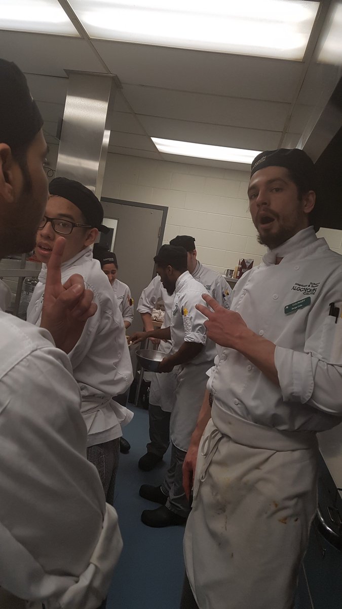 Having fun in the kitchen <a href="/RestaurantInt/">RestaurantInt</a> in between orders! #HOS2131