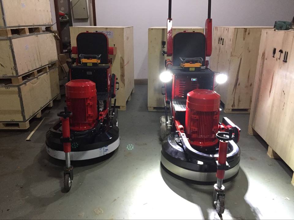 fancyking999's tweet photo. Ready to ship 
RC780-3 ride on remote control grinding machine https://t.co/T4ykqDyaN2