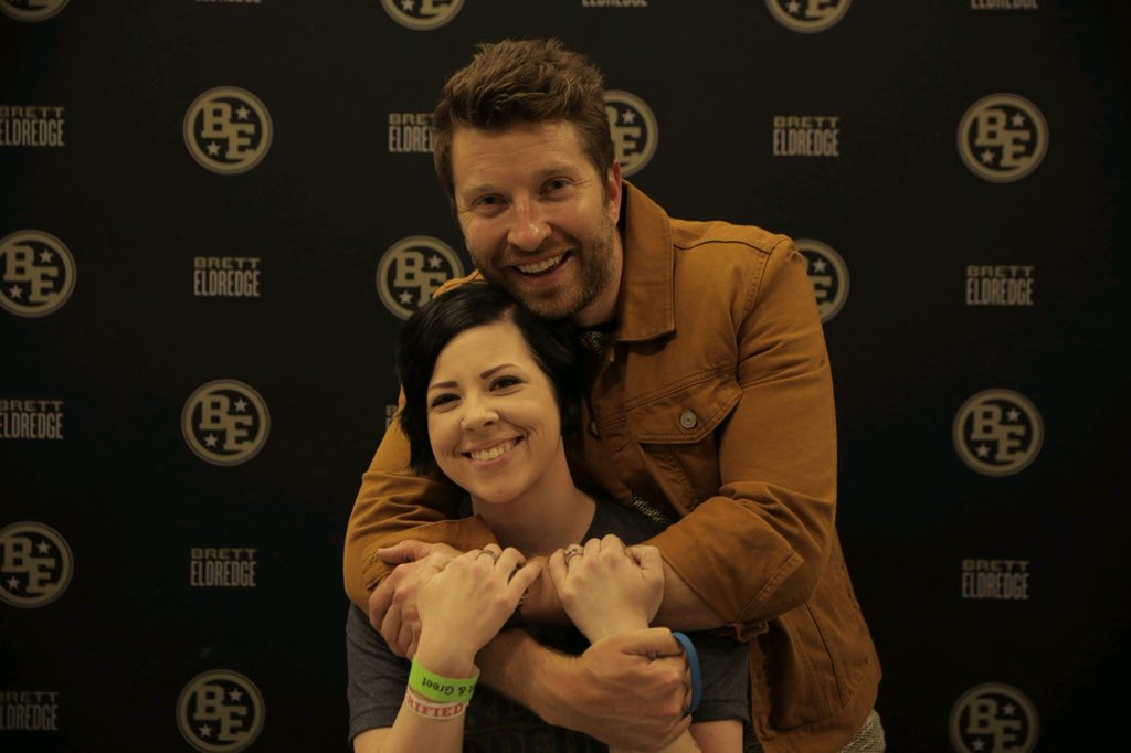 Shickman50's tweet photo. @bretteldredge Loved your set Brett!  Great first headliner concert in Boise, we were right up front and you were amazing!!  My daughter had a meet and greet with you and is your biggest fan, thank you for your kind words to her about my grandson, we love you! #KaydenStrong https://t.co/WhQr6cH7of