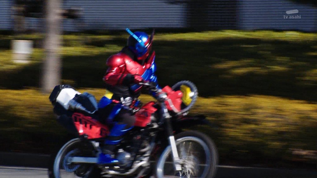 悠登 なんかビルドのバイクのボトル部分違くね 仮面ライダービルド Nitiasa Sht Build