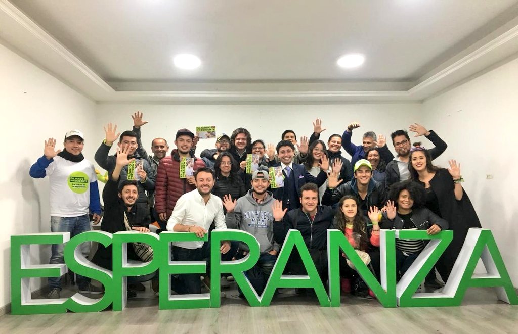 AntanasMockus's tweet image. En las localidades se siente la  #FuerzaDeLaEsperanza ¡La unión hace la fuerza! Escríbenos ➡️ bit.ly/2GM3iSn