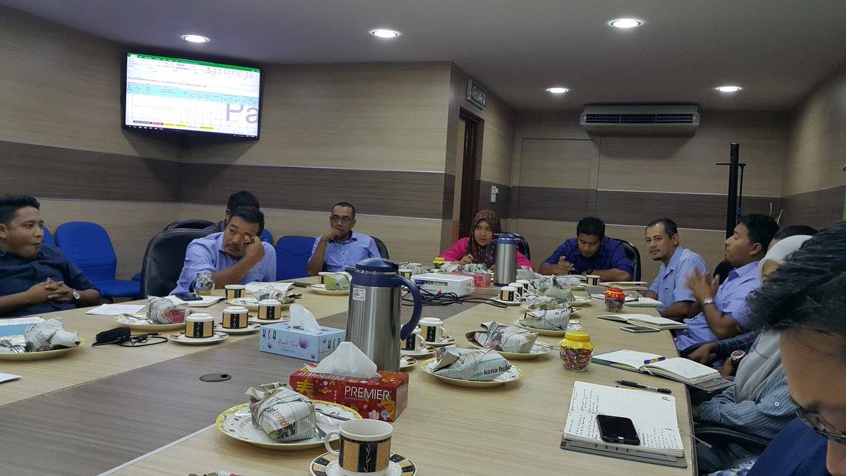 Mesyuarat Operasi Teknikal dlm memantapkan operasi di tapak #infrarakyat @MOWorks <a href="/JKRMalaysia/">JKR Malaysia</a> <a href="/JKRKelantan/">ᴊᴋʀ ɴᴇɢᴇʀɪ ᴋᴇʟᴀɴᴛᴀɴ</a> <a href="/BhgJalan_Kelate/">Bhg Jalan JKR Kelantan</a> @Roadcare_Msia <a href="/ProtascoBerhad/">Protasco Berhad</a>