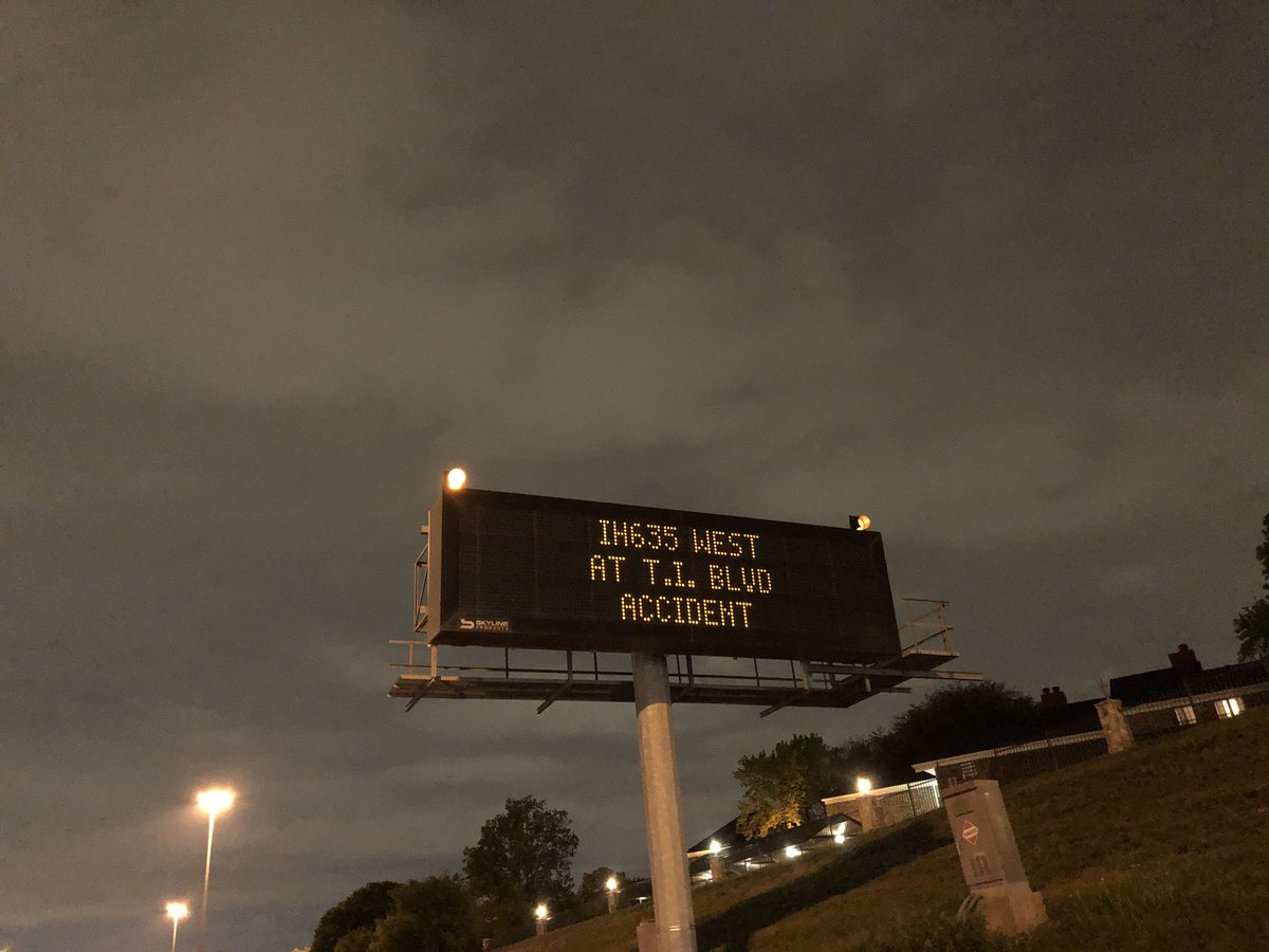 LBJ_Now's tweet photo. #noway! ...oh wait. Accident on both sides of LBJ tonight. #luckyus #stillstuckonLBJ @GovAbbott @DanPatrick @DonHuffines @SenatorBobHall https://t.co/rug5mTCyhC