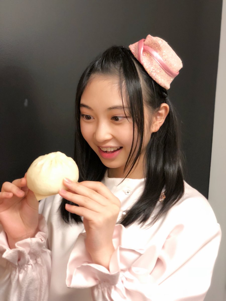 sendenbu_staff's tweet photo. お昼ですね☀️ 昨日のかなみん♡もぐもぐたいむ。
この後13:00〜西宮ガーデンズにてフリーライブです！���！ぜひ、お越し下さい♡

#とき宣 #ときおとめ #辻野かなみ #アイドル #かなみん #スタプラ #スターダスト https://t.co/d2mRsjOQ7n