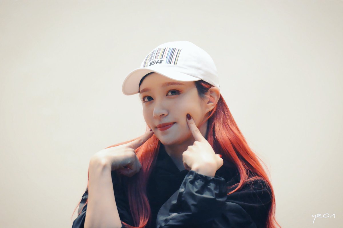 ____YEON____'s tweet photo. 20180407 EXID 분당 팬사인회 
귀엽쟁이😘
#하니 #안희연 #exid #LADY #내일해 https://t.co/eCiNeSnY3X