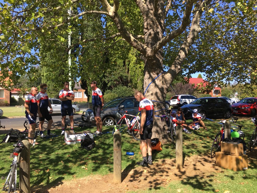 Martin_Fdn's tweet photo. FINISHED! The first riders have crossed the finish line for the #145classic. Congratulations to everyone who participated. Well done! https://t.co/RQVhTSdQob