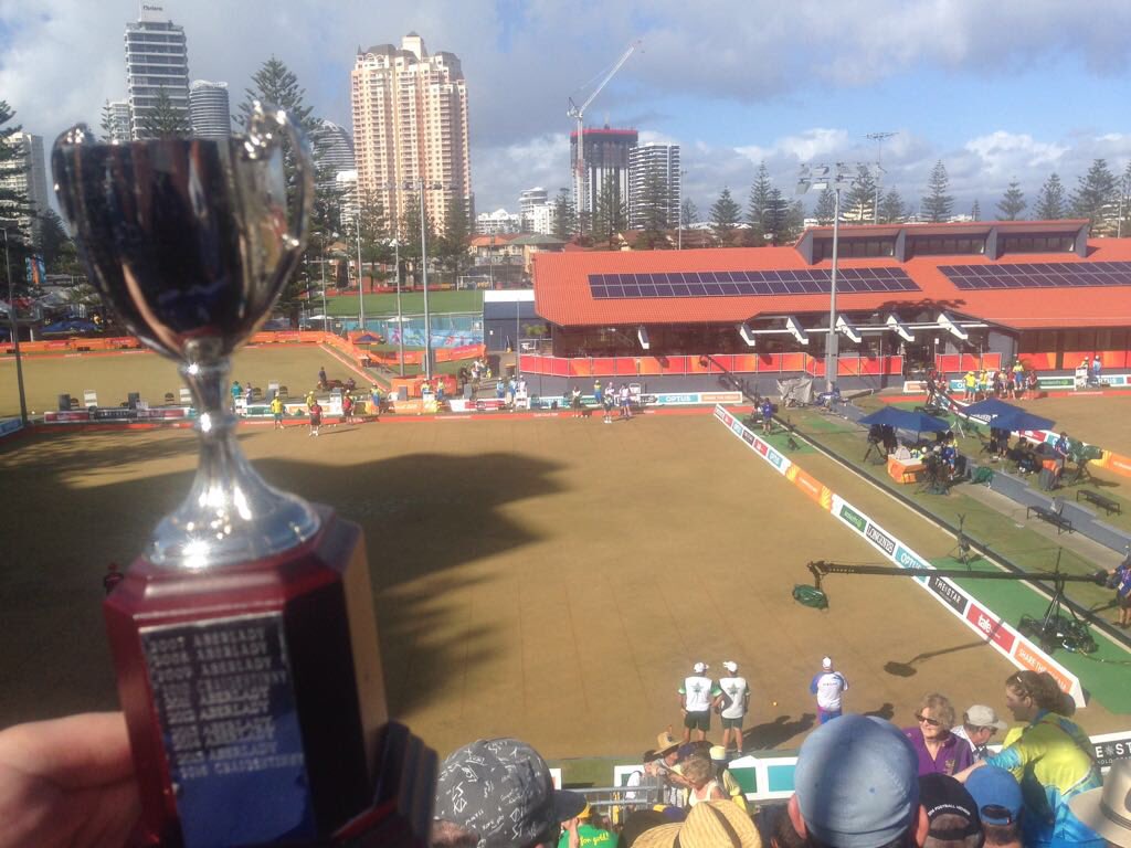 wee_cup's tweet photo. A VERY prestigious Bowls trophy at thehighest level  of  Bowls  #GoldCoast #CommonwealthGames2018    The Wee Cups World Tour   #lovecraigy   Played for every year in memory of Alan Clydesdale #thecolonel https://t.co/ygmpX7Ieow