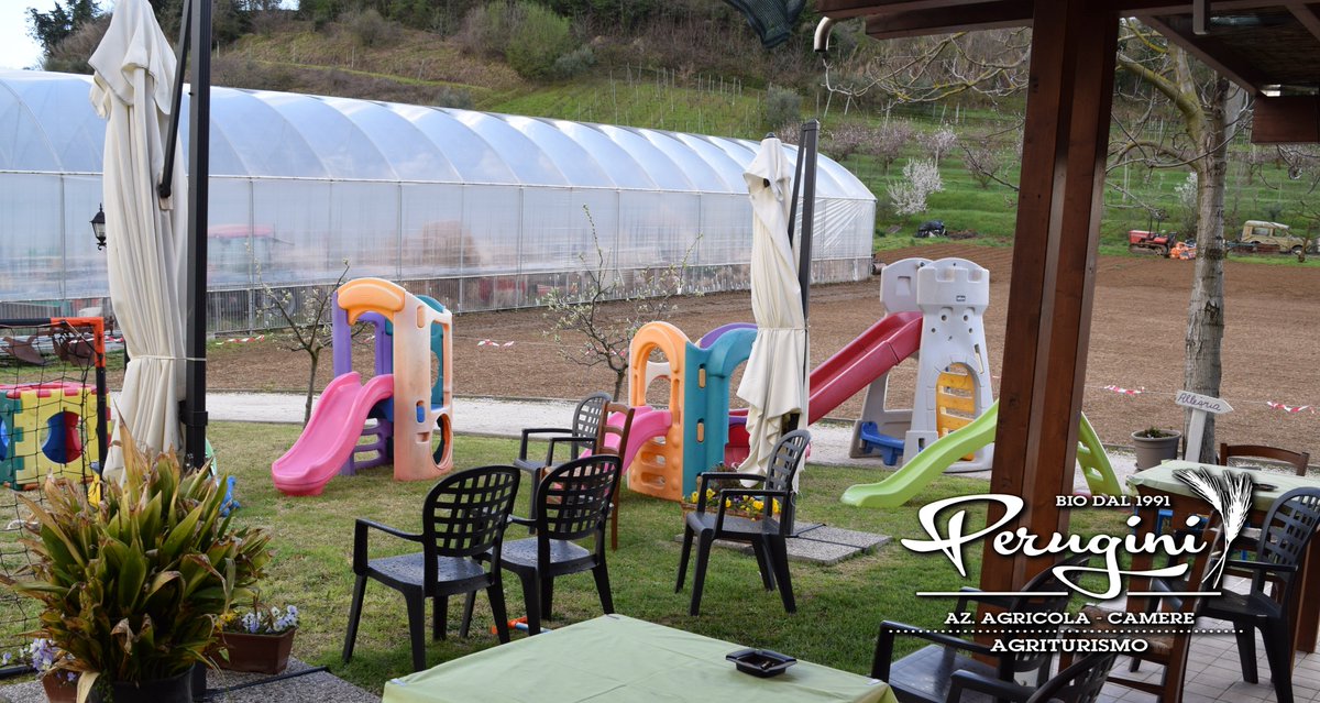 bioperugini's tweet photo. Agriturismo Perugini  vi aspettiamo in  via settecrociari 3690 Cesena FC  
0547 663717

#giochi #playground #prato  #verde #giardino #parco #calcio #porte #bambini #sport #campagna #scivolo #plastica  #games #vegetariano #cibo #food #vegan #tradizione #famiglia #family #bio https://t.co/Pdny0b9Bbj