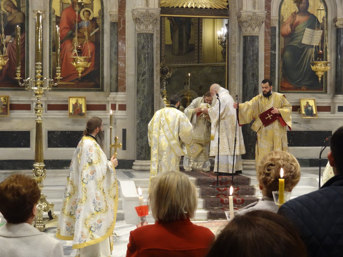 TriantafylliaP's tweet photo. 8-4-2018: Easter in the Cathedral of Athens.
#Easter #Easter2018 #EasterWeekend2018 #EasterHolidays #EasterWeekend #athens #Atenas #Greece #Grecia #cathedral #Church #Churches #ceremony #Greek https://t.co/bl7eo8Phbz