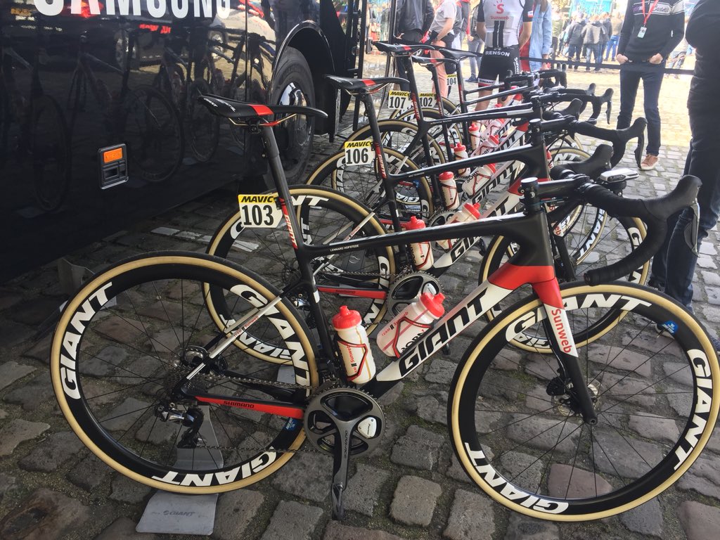 picnicpostnl's tweet photo. #ParisRoubaix @Giant_Bicycles adaptions; Today we ride our disc-equipped Giant Defy, our Hell of the North weapon of choice. #KeepChallenging https://t.co/WjYvlVfbnj